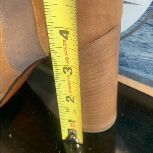 Aquatalia Suede Tan/Grey Ankle Booties, Block Heel Women’s size 9 Made in Italy - Picture 11 of 11